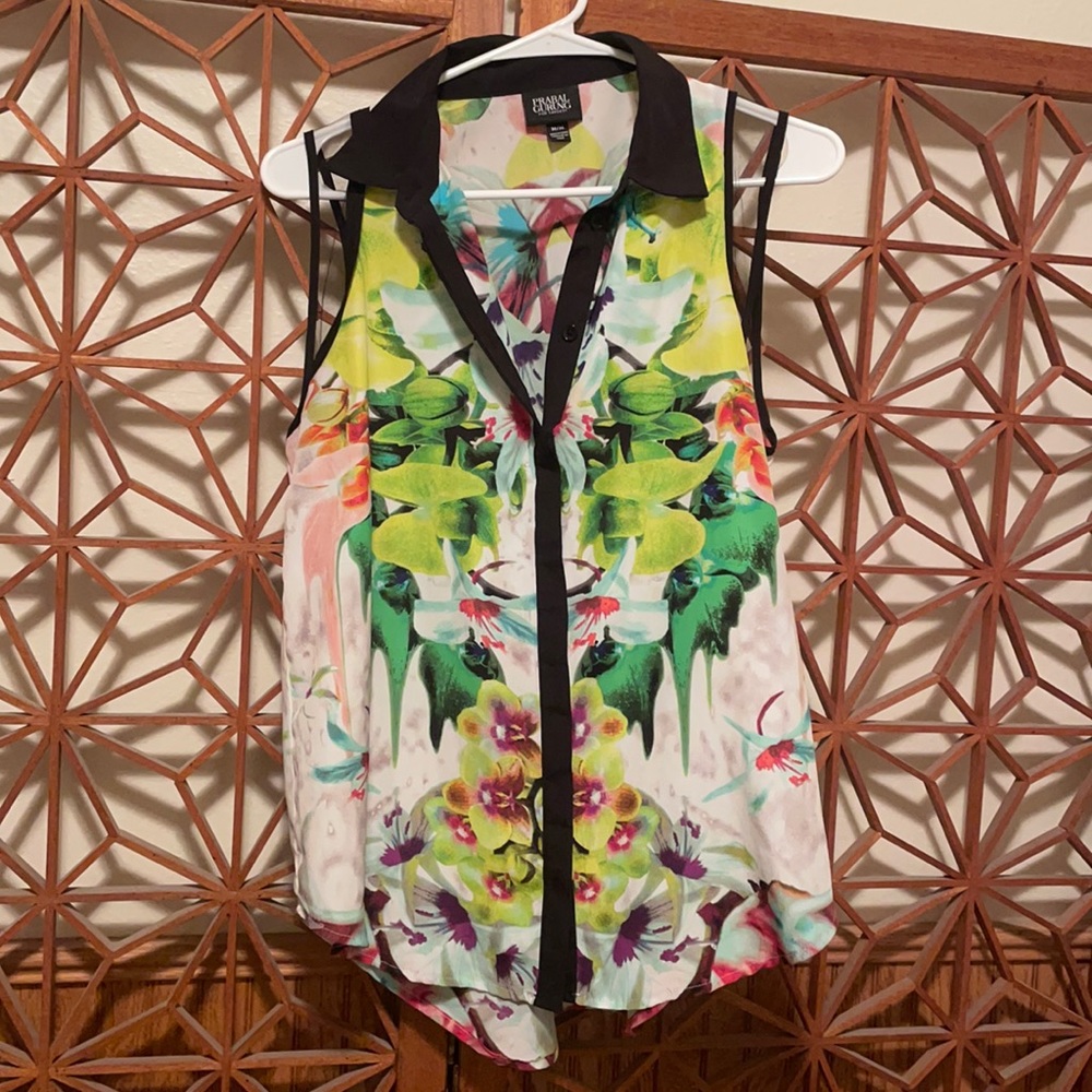 Professional fun floral tank